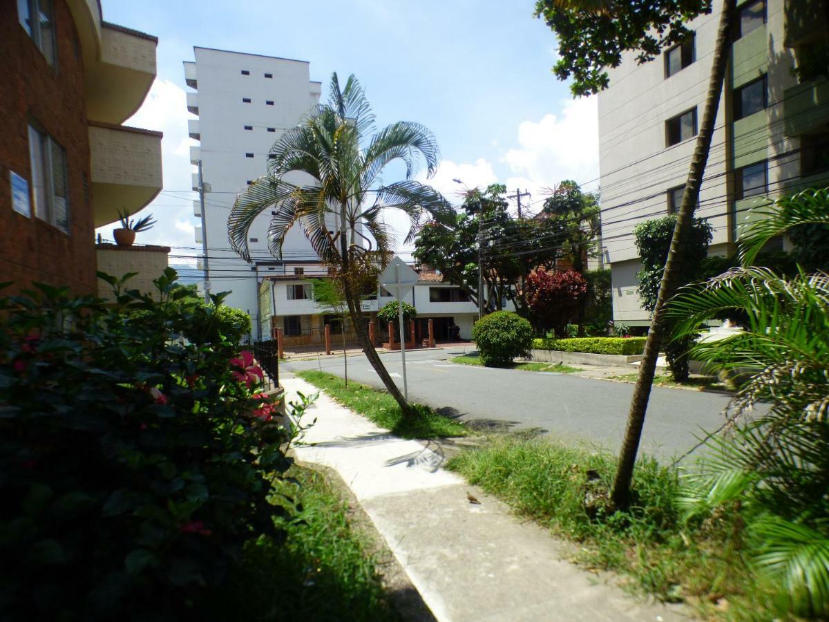 Africa House-Casa Hotel Laureles-La70 Medellín Exterior foto